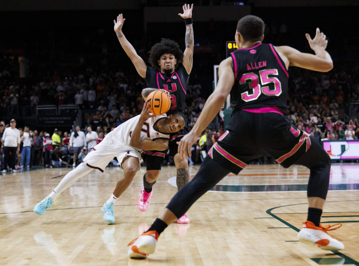 PHOTO GALLERY: Miami Hurricanes beat Virginia Tech | Miami Herald